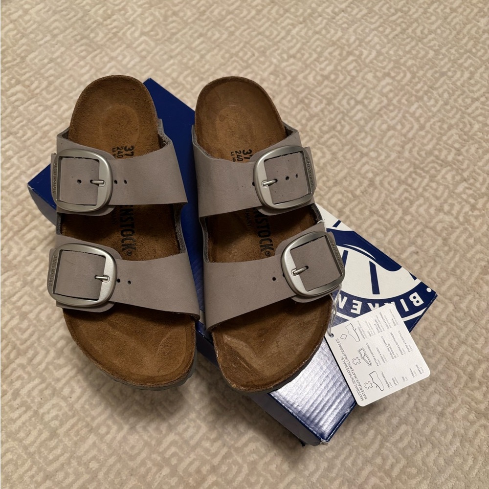 BRAND NEW Birkenstocks Arizona Big Buckle in Dove Grey